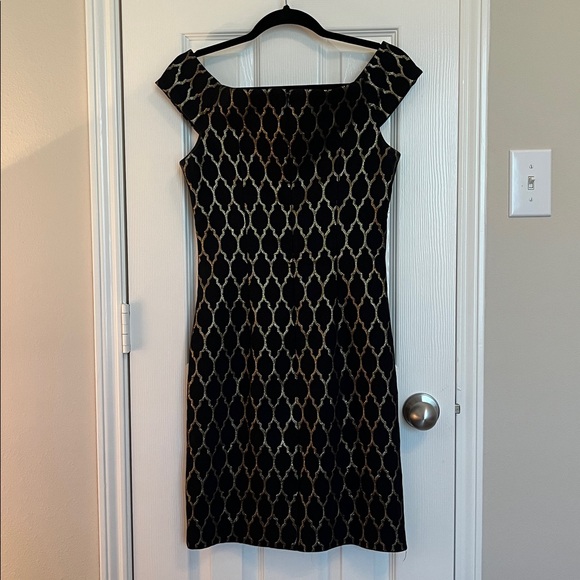 White House Black Market Jacquard Off the Shoulder Dress - Picture 6 of 13